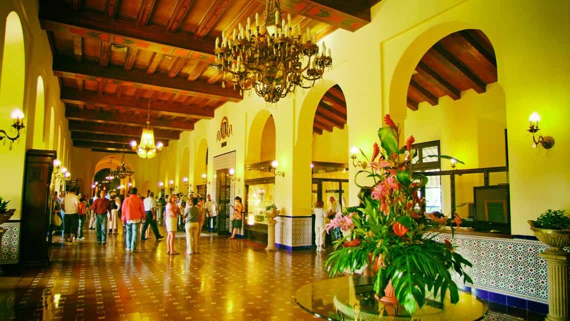 Hotel Nacional de Cuba, salon principal y recepcion
