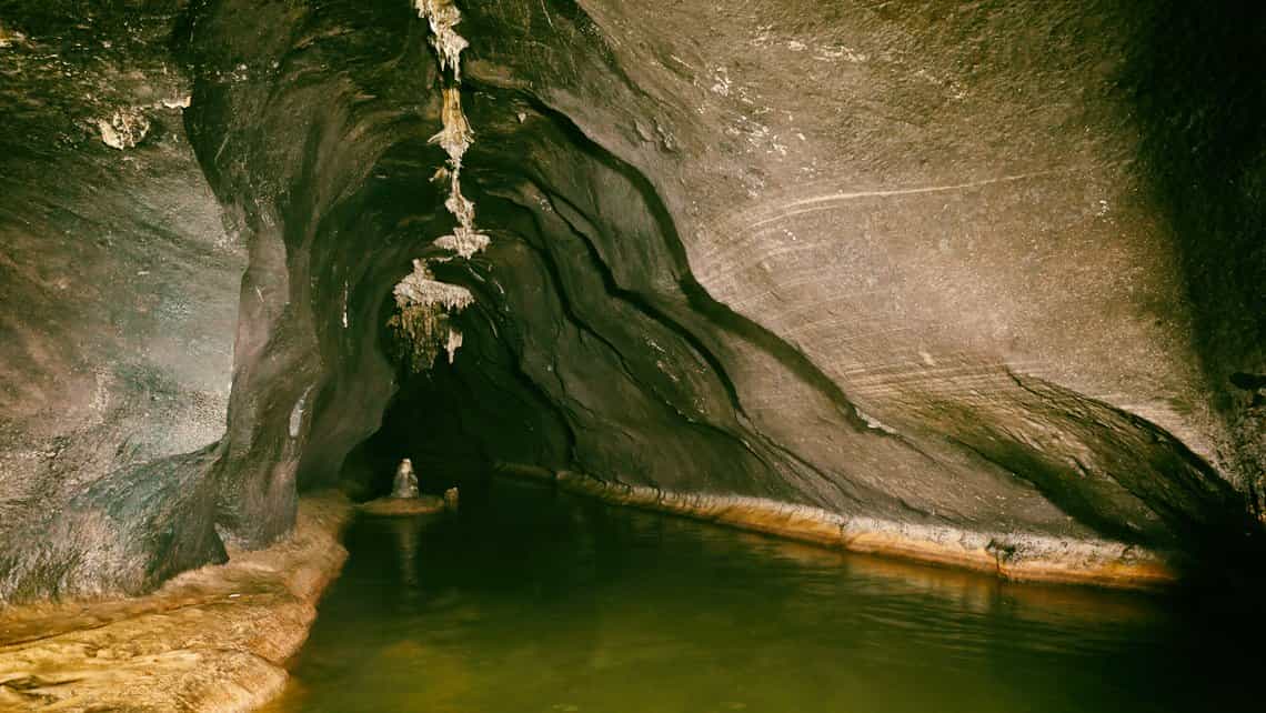 Cueva de Palmarito y su rio subterraneo