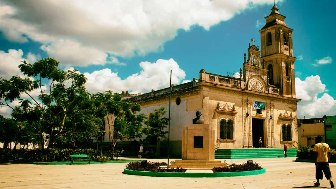 Plaza de la Iglesia Parroquial Mayor de Sancti Spíritus