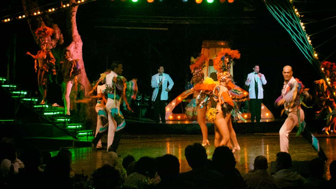 Congo Pantera, uno de los espectaculos mas coloridos del Cabaret Tropicana de La Habana