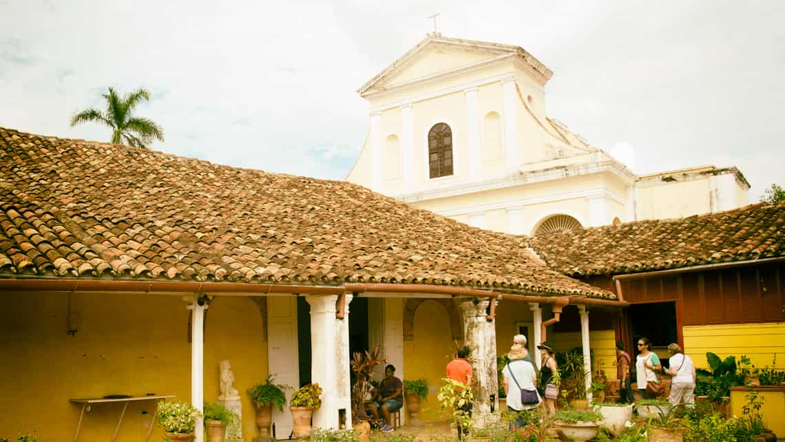 Atrio y portal interior del Museo de Arquitectura Colonial de Trinidad