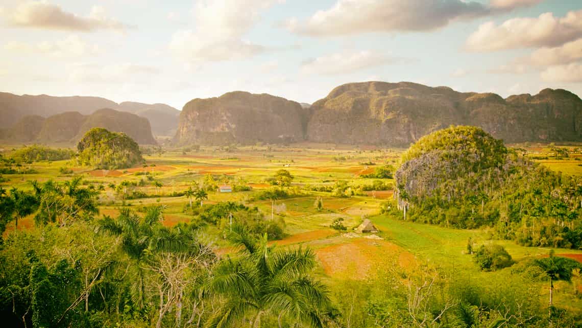 Vista del Valle de Viñales en la provincia de Pinar del Rio, Cuba