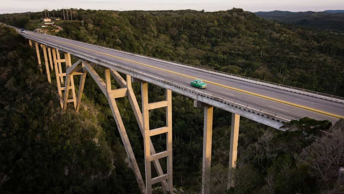 Puente Bacunayagua, en la carretera a Varadero - José María Mellado
