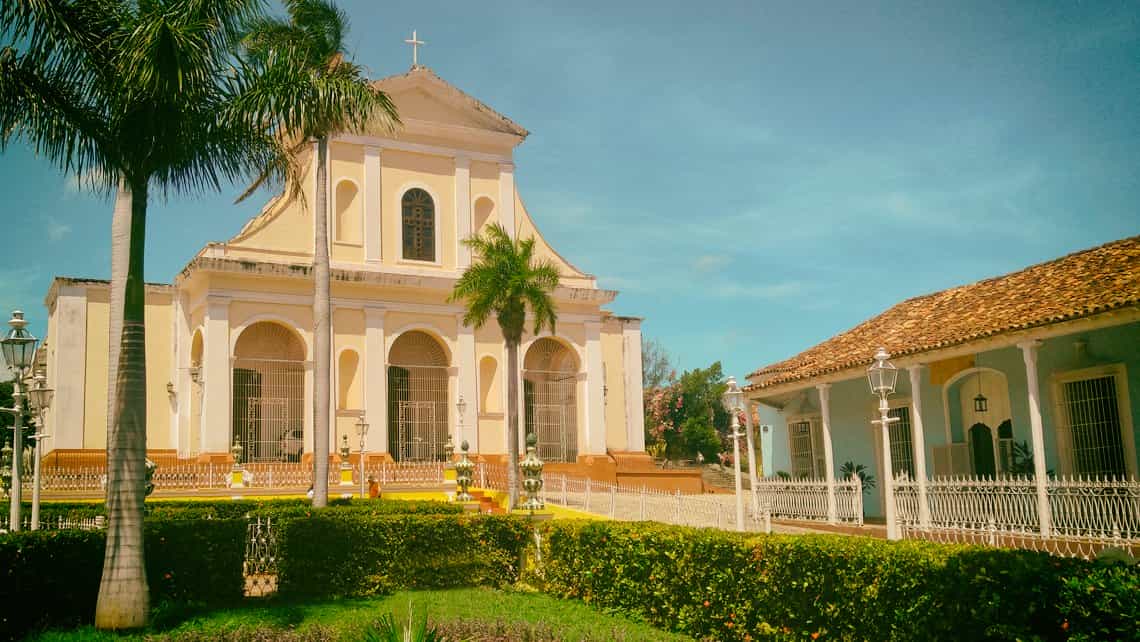 Iglesia de Trinidad vista desde la Plaza Mayor de la villa