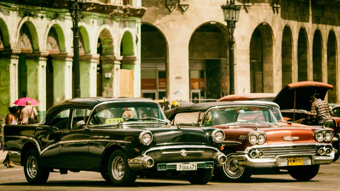coches clásicos en Cuba