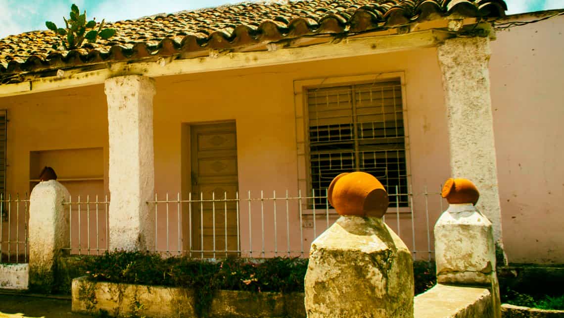 Detalle del techo de antigua casa colonial de Camaguey