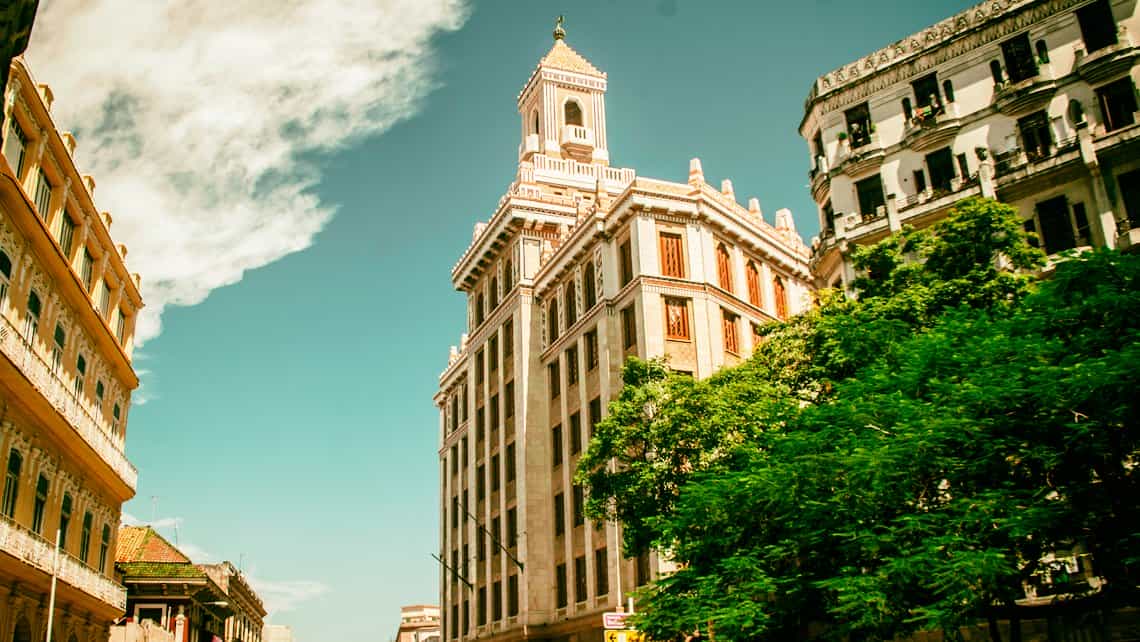 Edificio Bacardí en La Habana Vieja
