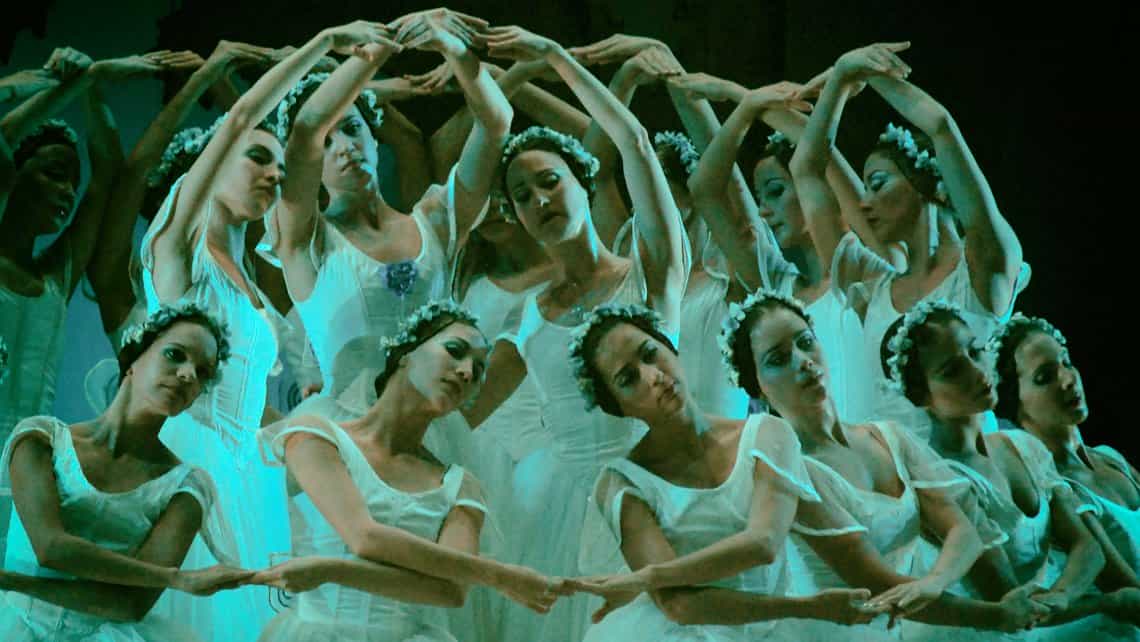 Las Silfides - Ballet Nacional de Cuba durante el Festival Internacional de Ballet de la Habana