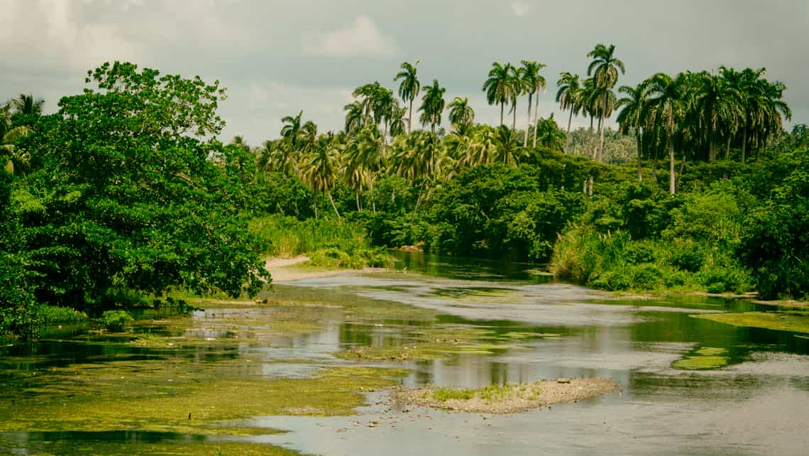 Baracoa, hermosa vista de el rio Miel