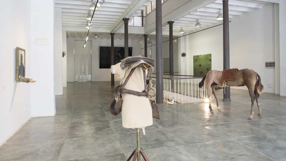 Exposicion de arte vanguardista en la galeria de arte Factoria Habana