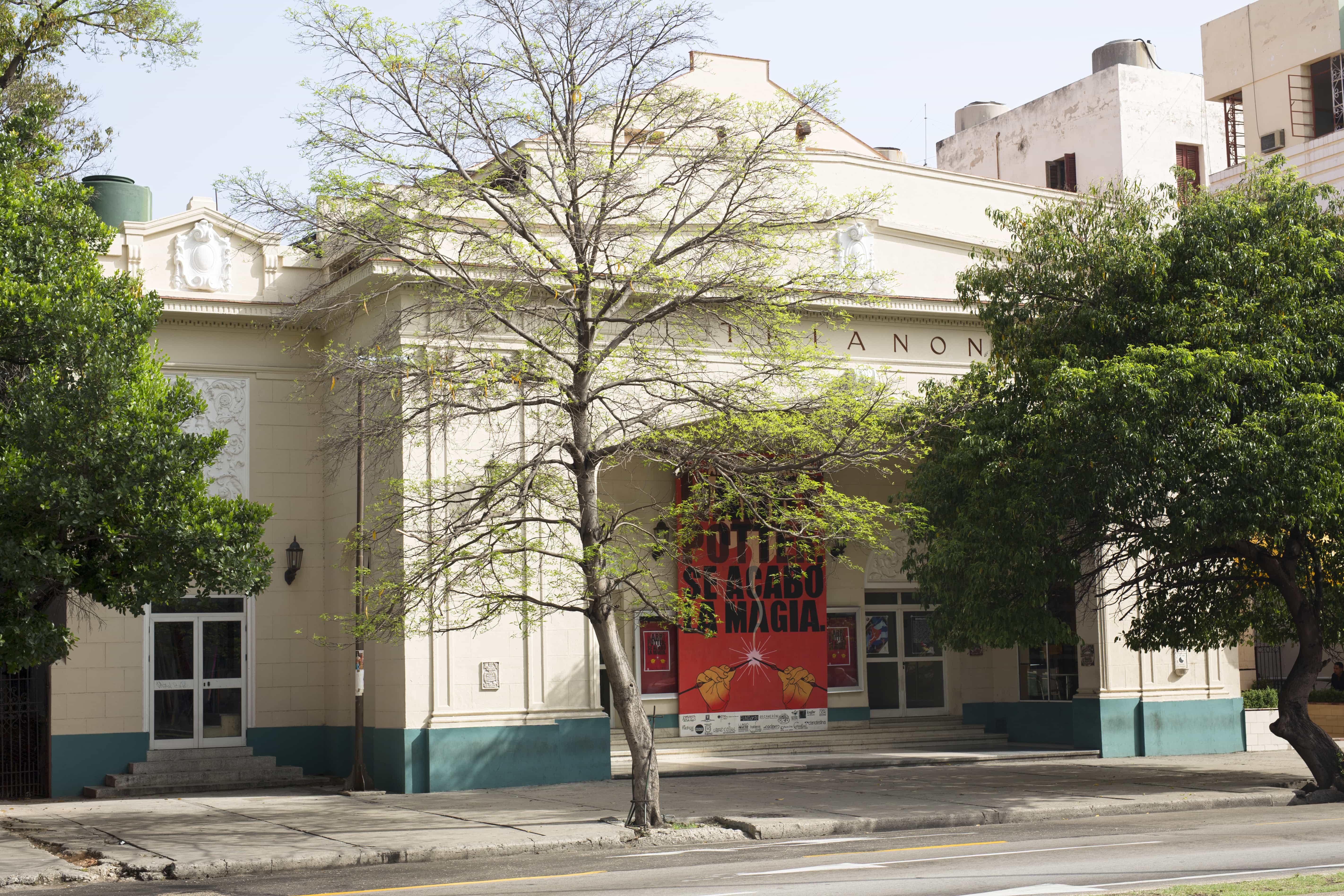 El cine teatro Trianon, sede del teatro El Publico