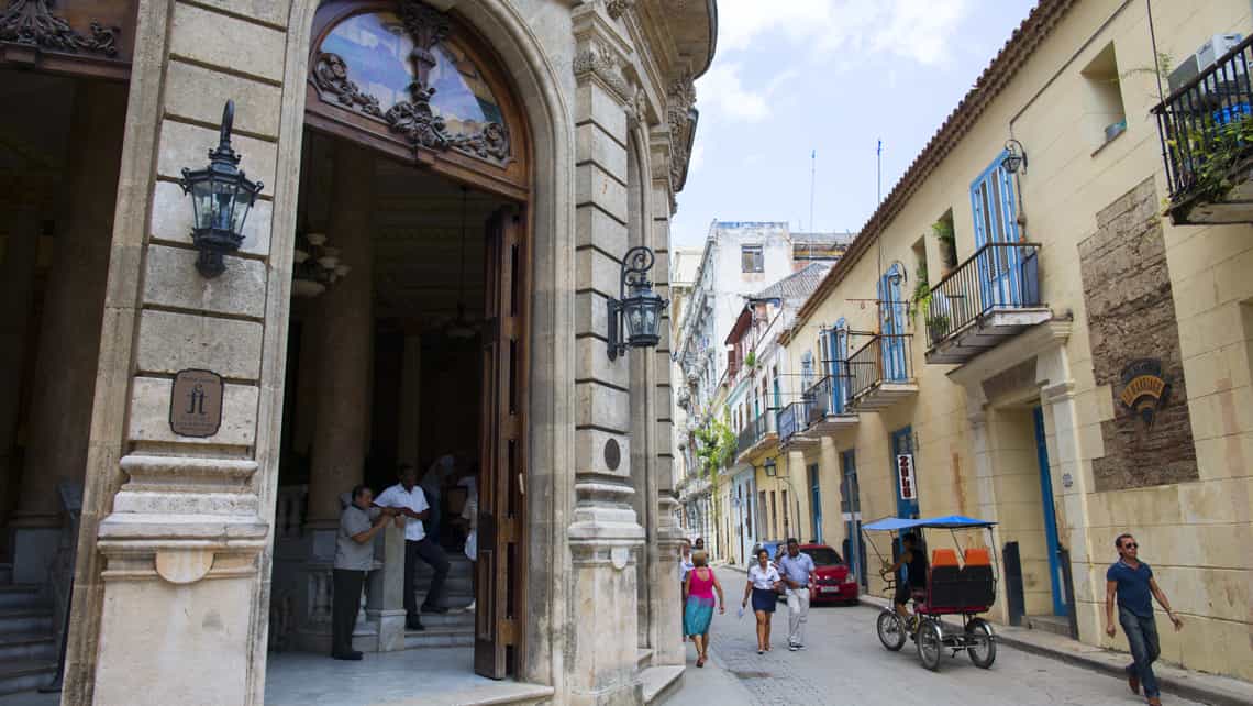 Calle Amargura en el corazon de La Habana Vieja