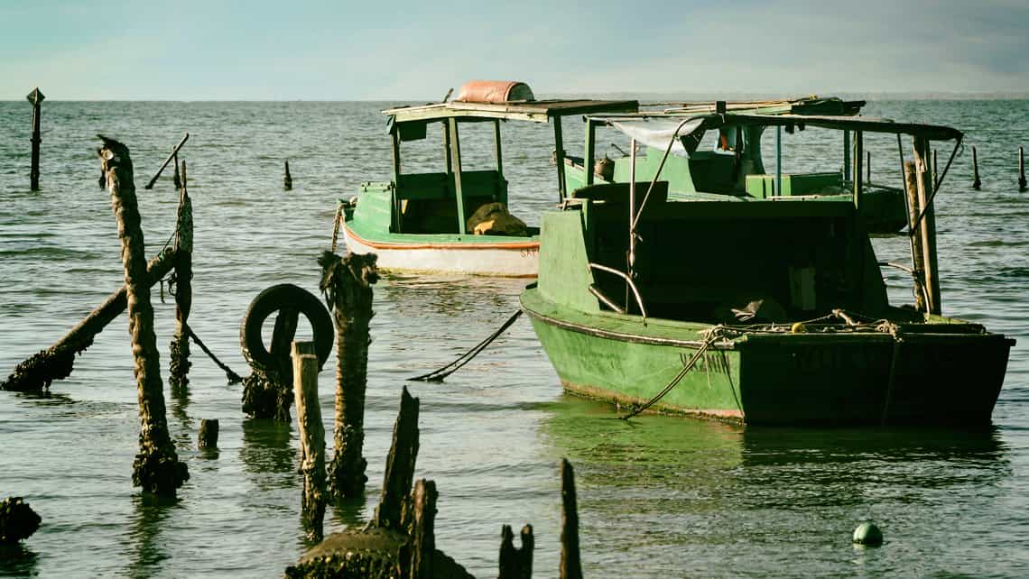 Botes de los pescadores del norte de Villa Clara