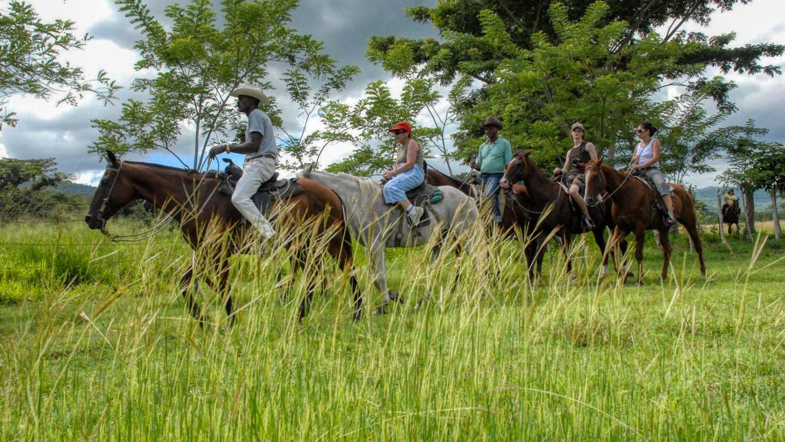 Excursión a caballo en Cuba