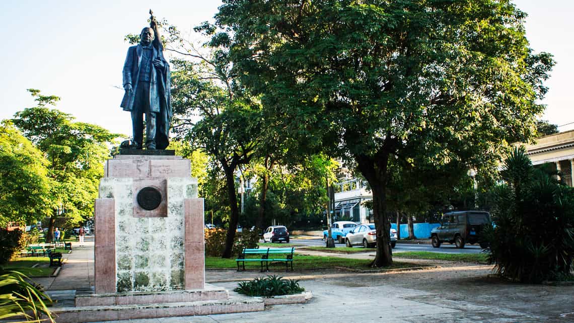 Monumento a Benito Juarez, Calle G, Vedado, La Habana