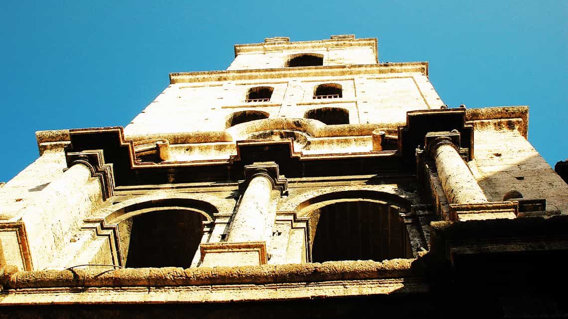 Detalle del campanario del Convento de San Francisco de Asis
