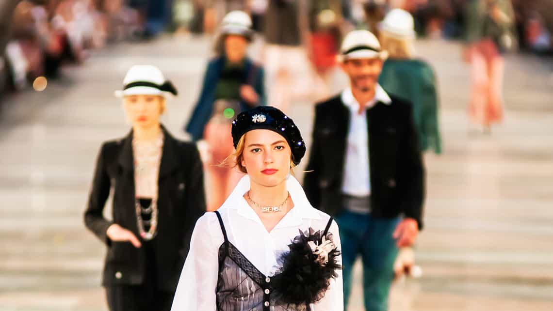 Vistas del Paseo del Prado en el desfile de Chanel