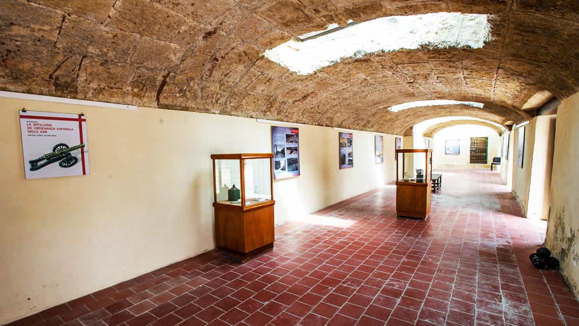 Salas y tuneles del Museo del Castillo de la Punta, Habana, Cuba