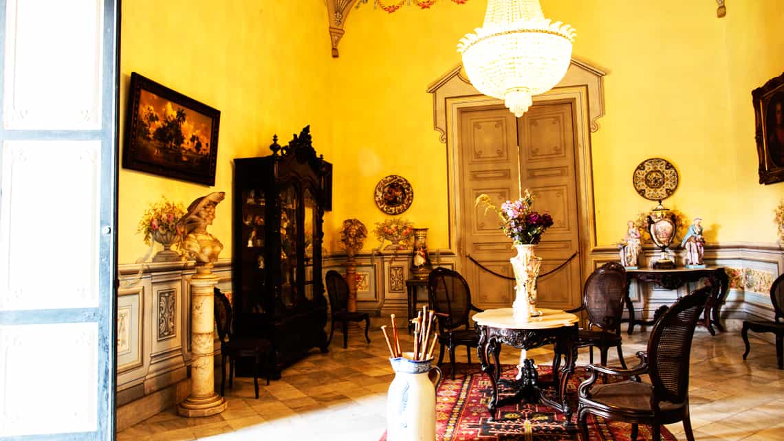 Ejemplos de decoracion del barroco Cubano en el Palacio de los Capitales Generales - Museo de la Ciudad de La Habana