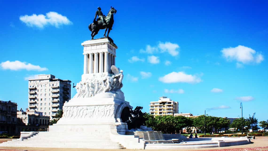 Monumento al General Máximo Gómez, Habana, Cuba