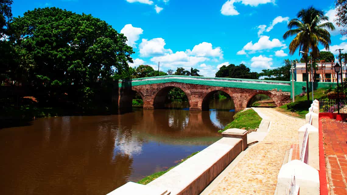 Puente sobre el Rio Yayabo en Sancti Spiritus