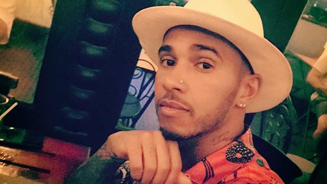 Hamilton se toma un selfie en La Habana, Cuba