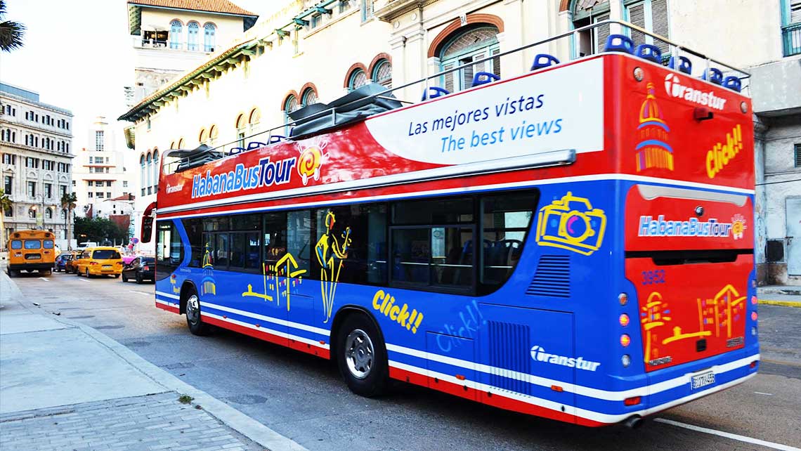 Bus turístico de la Habana