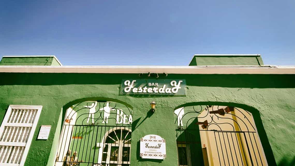 Fachada del Bar Yesterday en Trinidad, Sancti Spiritus, Cuba