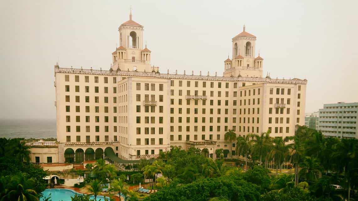 Vista panoramica del Hotel Nacional de Cuba en el corazón del Vedado