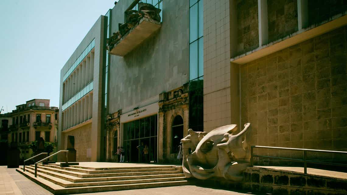 Museo de Bellas Artes - Arte Cubano en La Habana Vieja