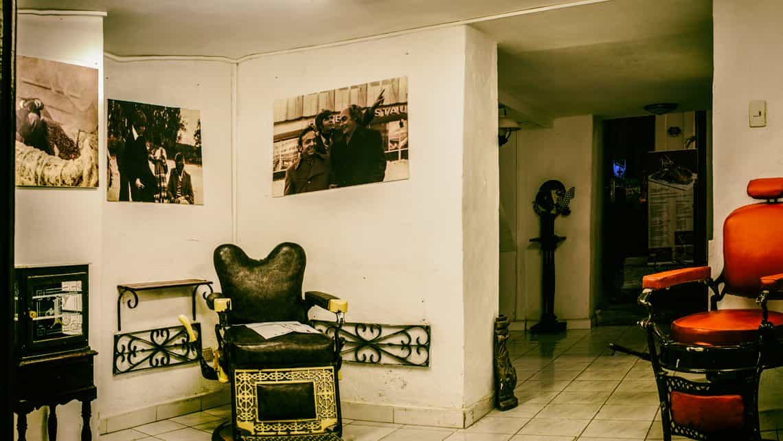 Detalle del Museo de los Peluqueros en el Callejon de los Peluqueros de la Habana Vieja