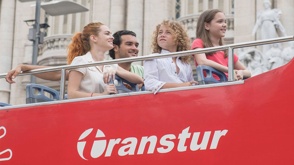 Bus turístico de La Habana