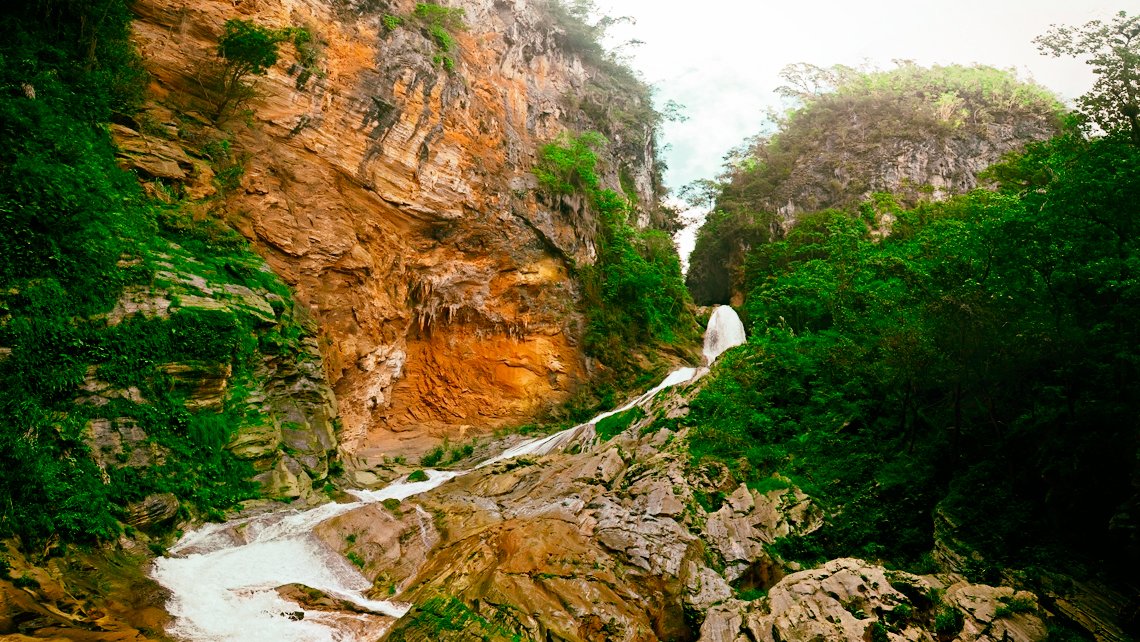 Sendero el Caburní