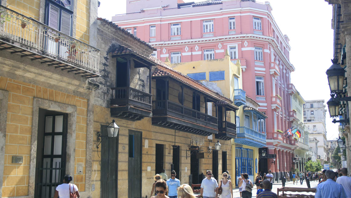 Calle Obispo, Cuba